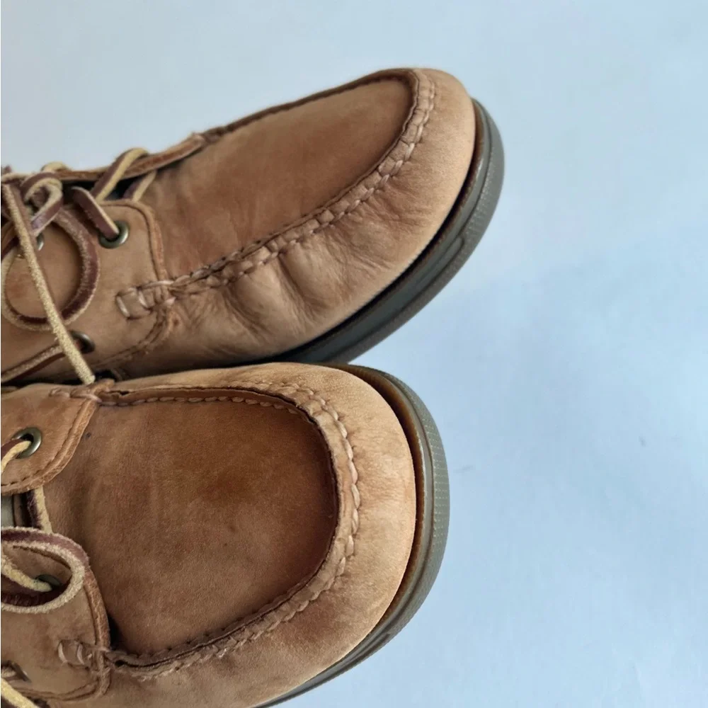 Men's Bass Tan Genuine Leather Rubber Outsole Topsides Loafers size 9.5